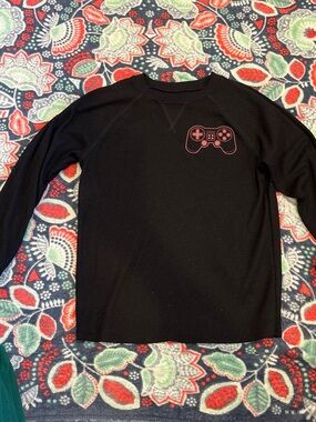 Black Long-Sleeve Kids Waffle Knit Top with Pink Game Controller Graphic